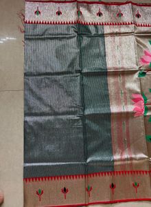 Trending Lotus muniya border paithani saree