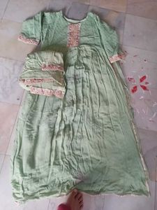 Elegant Green Embroidered Kurta Set