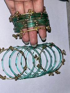Viral  glass bangles