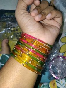Set of 6 kashmiri Colourful Bangles