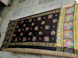 phulkari duptta