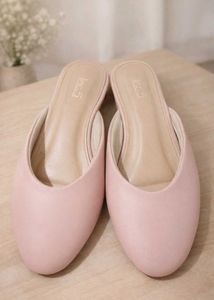 INC.5 Pink Slip-On Flats