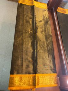 ❤️Elegant bronze Silk Saree with Golden yellow Bor