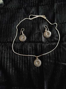 Silver Filigree Necklace &amp; Earring Set