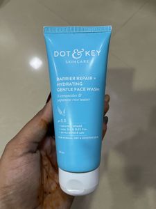 Dot & Key Face Wash