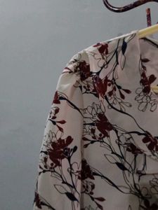 Floral Print Ruffle Trim Top
