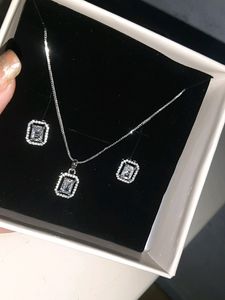 AD Pendant With Earrings