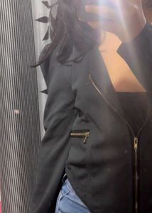 Chic Black Cropped Jacket