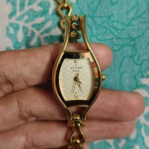 Titan raga Elegant Gold Chain Watch