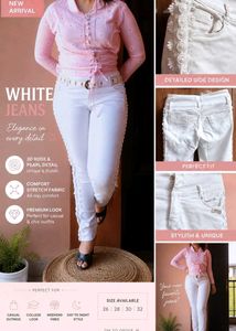 Pure white skinny-fit jeans featuring elegant pear