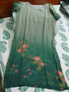 Elegant Green Ombre Floral Kurta Set