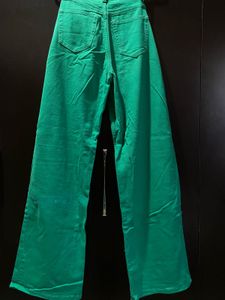 👖H&amp;M Green Wide Leg Jeans