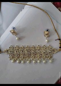 2.Elegant Pearl Choker Set