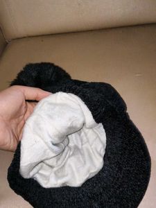 Cozy Black Beanie with "TREND" Logo