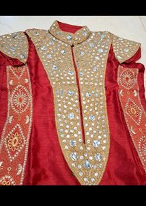 Mirror Silk Kurta Set With Embroidery