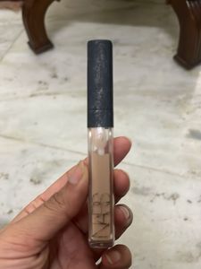 NARS Radiant Creamy Concealer-medium custard