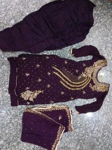 Embroidered kurta set