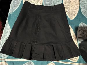 Black Pleated Mini Skirt