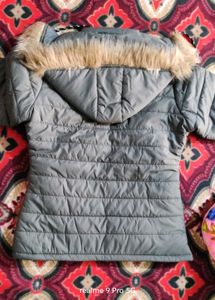 Unused Stylish Gray Puffer Jacket✨