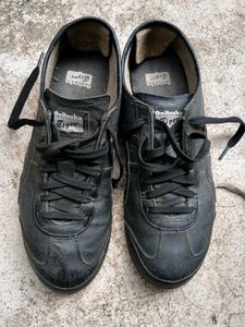 Onitsuka Tiger Black Leather Sneakers