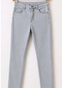 Stylish Light Wash Skinny Jeans