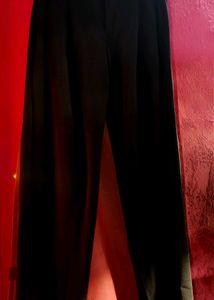 Elegant Black Wide-Leg Trousers