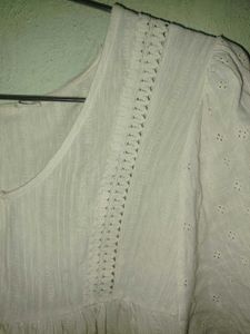 White Cotton Peplum top 💗
