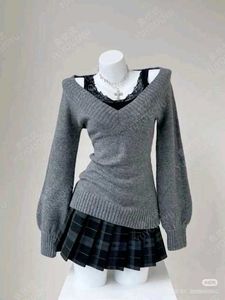 y2k ribbed grey sweater