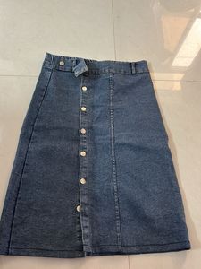 Classic Denim Button-Front Skirt