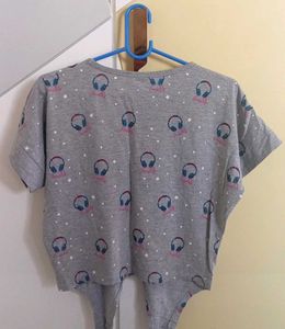 Gray Headphones Graphic Tee