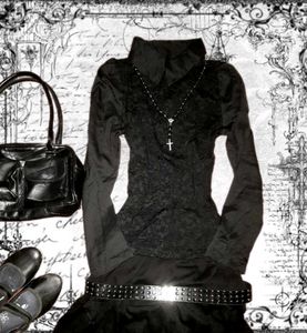 Gothic full sleeve detailed lace top