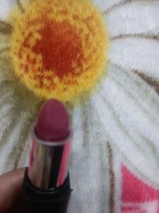 Bonjour Paris Lipstick(Crimson Velvet)