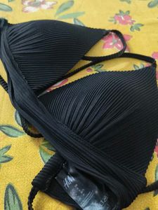 H&M Black Ribbed Bikini Top