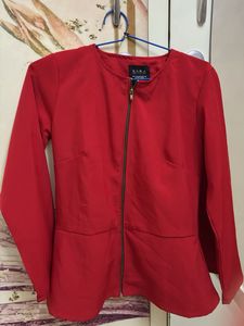 Chic Red Peplum Zip-Up Top