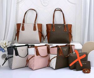 Michael Kors voyager tote bag