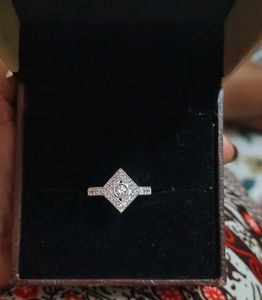 Sparkling Diamond Ring pure silver