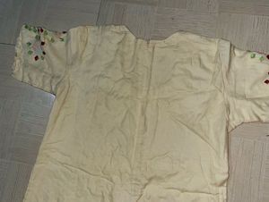 Festive Cream Bandhani-Style Kurta.