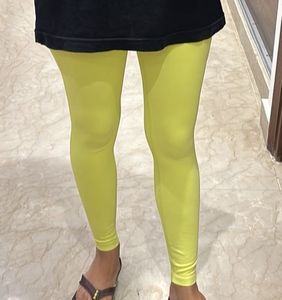 Bliss club lime green leggings