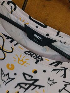CASUAL TEE