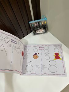Art Activities Book with Highlighters Set