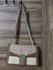 Chic Chain Strap Crossbody Bag