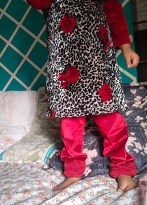 Girls' Velvet Kurta Set