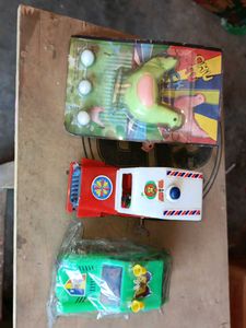 Vintage Toy Lot - Bird & Vehicles