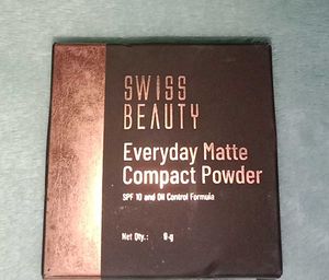 Swiss Beauty Everyday Matte Compact Powder