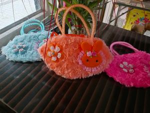 Small Cute Fuzzy Handbags For Kids( Set Of 3)
