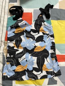 Floral Print Tie-Strap Tank Top