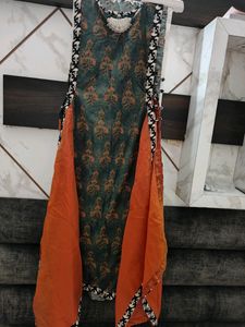 This Kurta Size Is Small Does Not Fit On Me So I Can Sell