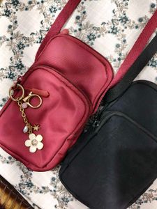 Chic Red &amp; Black Crossbody Bags