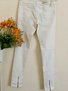 🆕 White Cotton Jeans