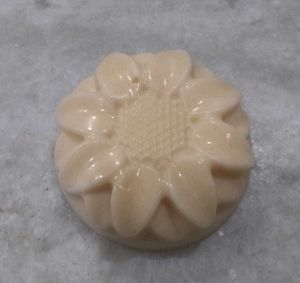 Noor Foamora Rice and Masoor dal soap